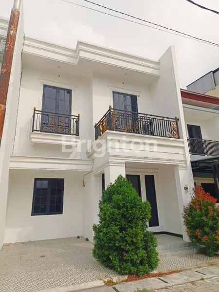 image RUMAH 2 LANTAI SIAP HUNI DEKAT RS SARI ASIH CILEDUG, TANGERANG (1)