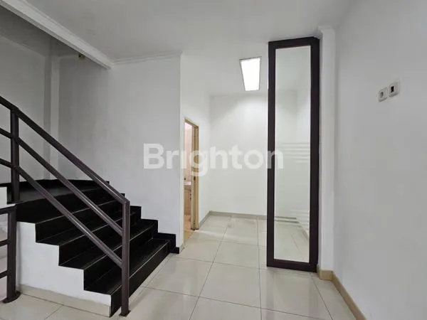 image RUKO RAPI PLUIT SAKTI 3.5 LANTAI (4)