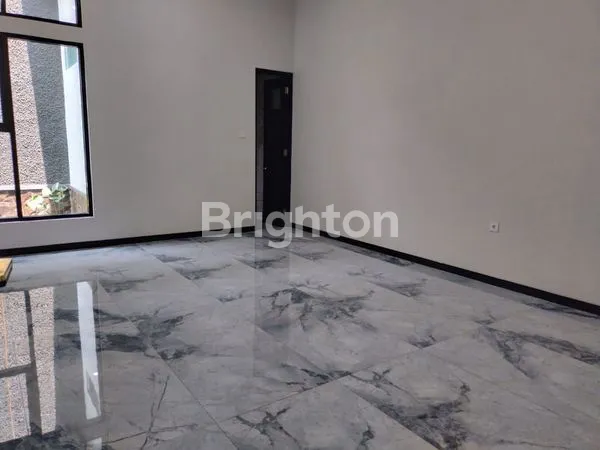 image RUMAH MEWAH ARAYA KOTA MALANG (4)