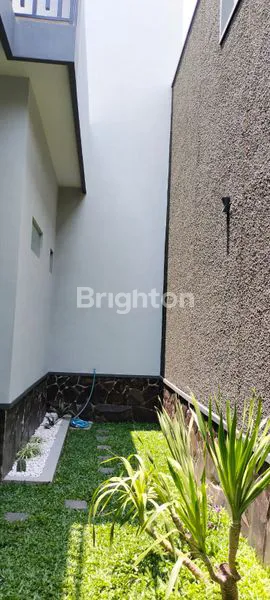 image RUMAH MEWAH ARAYA KOTA MALANG (8)