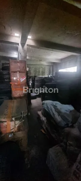 image DISEWAKAN USAHA TOKO BAN MOBIL – TERKENAL & SUDAH BERJALAN PULUHAN TAHUN DI MAINROAD ASTANA ANYAR BANDUNG (4)