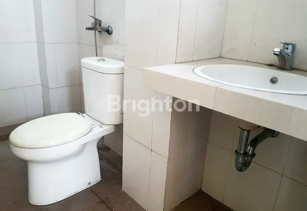 image RUKO RENDENG 4 LANTAI MAINROAD SOEKARNO HATTA BANDUNG (8)