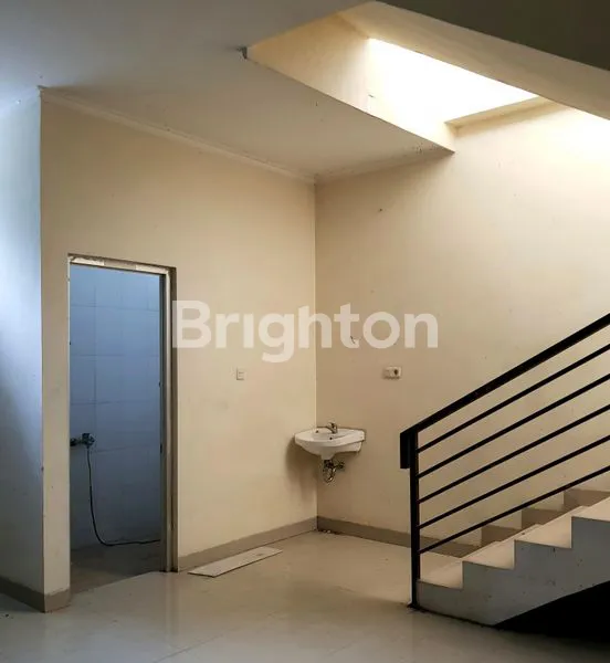 image RUKO RENDENG 4 LANTAI MAINROAD SOEKARNO HATTA BANDUNG (4)