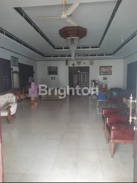 image KARANGANYAR, COLOMADU TEPATNYA GAJAHAN, RUMAH LUAS DESAIN JAWA, LOKASI STRATEGIS, TENANG DAN NYAMAN, COCOK UNTUK TEMPAT MAKAN NUANSA TRADISIONAL MAUPUN PERKANTORAN (3)