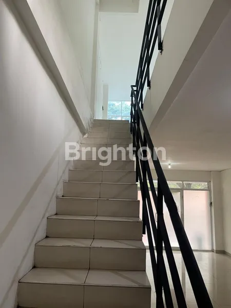 image BOULEVARD TEKNO, BSD SUDAH FULL RENOVASI, TERAWAT DAN COCOK UNTUK KANTOR ATAU BISNIS (3)