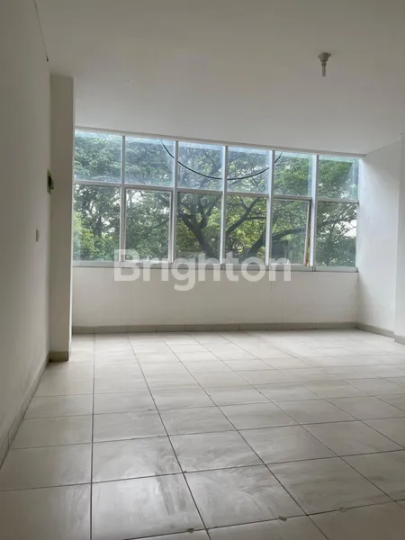 image BOULEVARD TEKNO, BSD SUDAH FULL RENOVASI, TERAWAT DAN COCOK UNTUK KANTOR ATAU BISNIS (4)
