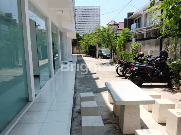 image DIJUAL ATAU DISEWAKAN PUTAT OFFICE BUILDING (2)
