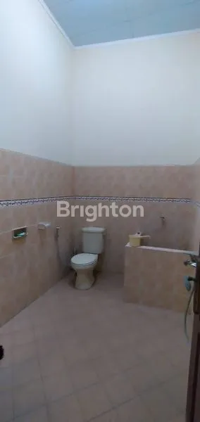 image RUMAH TINGGAL STRATEGIS BISA UNTUK USAHA DI SEMARANG TIMUR  (7)