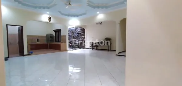 image RUMAH TINGGAL STRATEGIS BISA UNTUK USAHA DI SEMARANG TIMUR  (6)