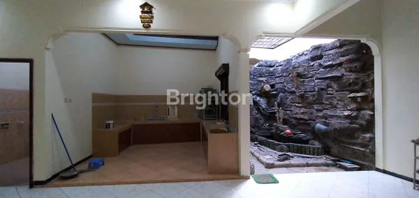 image RUMAH TINGGAL STRATEGIS BISA UNTUK USAHA DI SEMARANG TIMUR  (8)