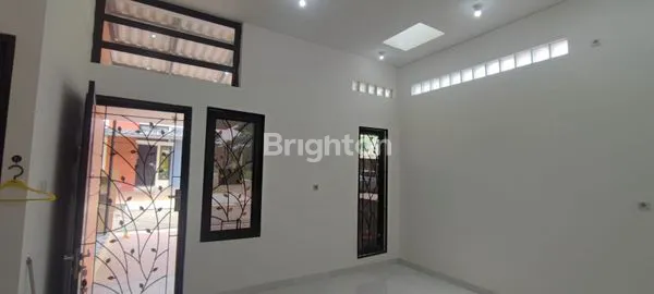 image RUMAH SANGAT BAGUS SIAP HUNI DALAM PERUMAHAN YANG TENANG BALI RESORT BOGOR (5)