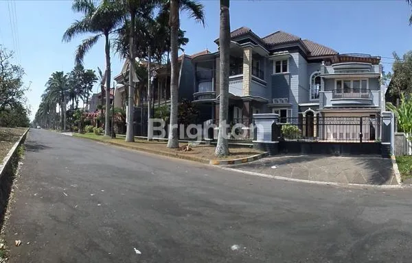 image RUMAH MEWAH DENGAN KOLAM RENANG DI PUNCAK DIENG (1)