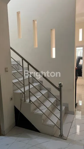 image RUMAH 3 LANTAI DI PADEMANGAN TIMUR, JAKARTA UTARA (3)