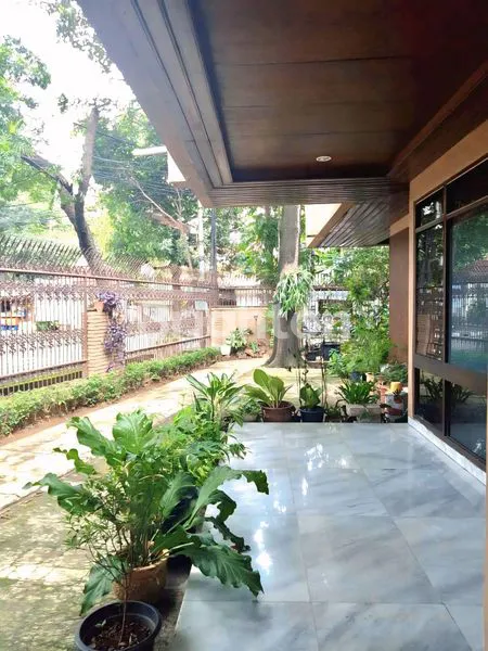 image RUMAH HOOK 2 MUKA AKSES JALAN UTAMA STRATEGIS COCOK UNTUK HUNIAN, BISNIS, PERKANTORAN, HOTEL, KULINER DI BENDUNGAN HILIR, BENHIL, JAKARTA PUSAT (2)