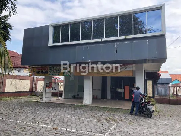 BANGUNAN PUSAT KOTA STRATEGIS