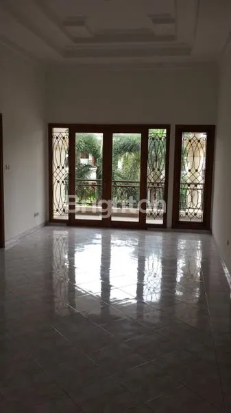 image VILLA SENTRA RAYA (4)