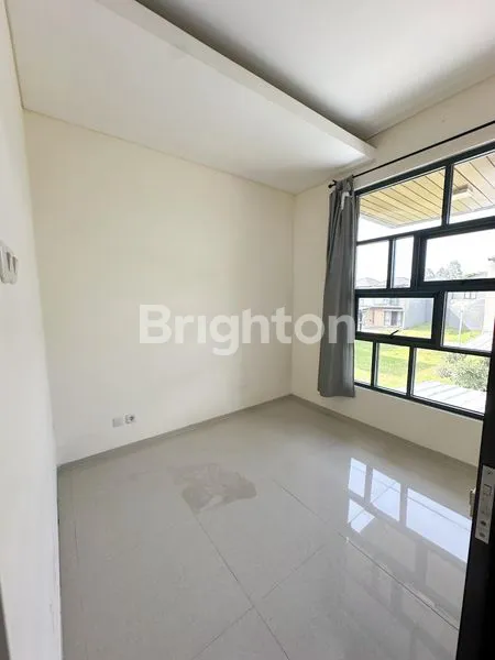 image RUMAH 2 LANTAI SIAP HUNI DI THE FIRST STONE GADING SERPONG (4)