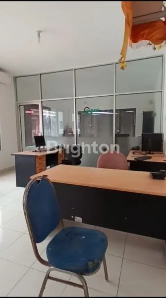 image RUKO 3 LANTAI STRATEGIS AREA PERTOKOAN YANG RAME PUSAT KOTA TEUKU UMAR DENPASAR (6)