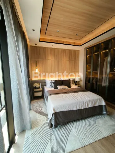 image RUMAH 3 LANTAI MEWAH DENGAN LOKASI STRATEGIS, DEKAT MALL & TOL DI BSD CITY (2)