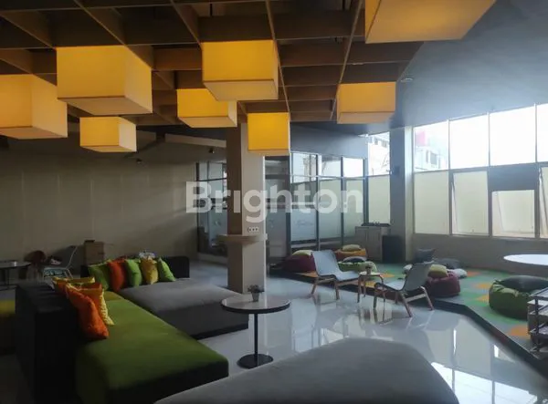 DISEWAKAN GEDUNG/ KANTOR AMBENGAN 4 LANTAI