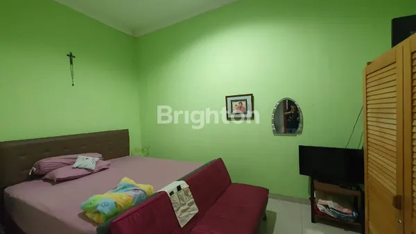 image RUMAH KLAMPIS SEMOLO, 1.5 LANTAI, TERAWAT SIAP HUNI, DEKAT JALAN DELES, HOKKY, RAYA MERR, GM MALL, RS PREMIER, ITS, UNAIR (4)