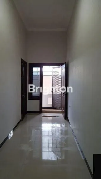 image RUMAH 2 LANTAI SIAP HUNI SEMI FURNISH MULYOSARI DEKAT KAMPUS ITS UNAIR AIRLANGGA GM GALAXY MALL PAKUWON CITY (4)