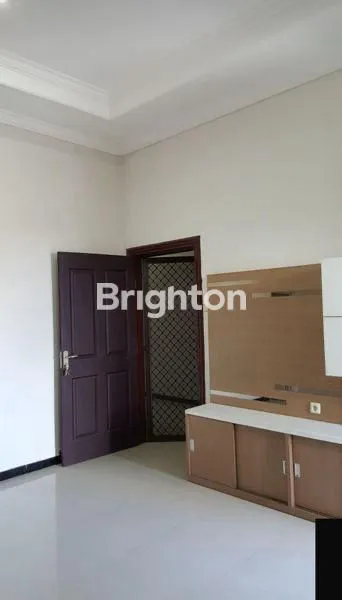 image RUMAH 2 LANTAI SIAP HUNI SEMI FURNISH MULYOSARI DEKAT KAMPUS ITS UNAIR AIRLANGGA GM GALAXY MALL PAKUWON CITY (5)