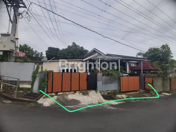 image RUMAH POSISI HOOK SIAP HUNI DI JATINGALEH SEMARANG (7)