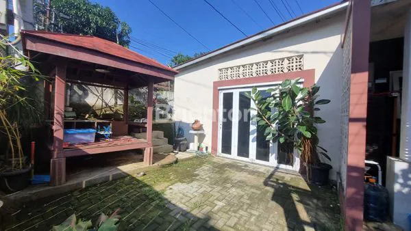 image RUMAH POSISI HOOK SIAP HUNI DI JATINGALEH SEMARANG (1)