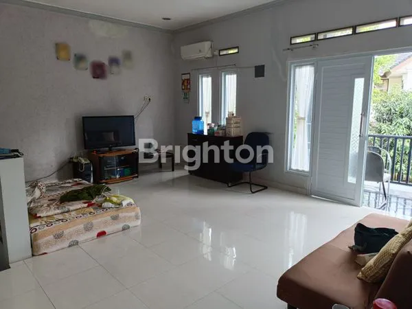 image RUMAH MEWAH ELIT DI BOGOR LAKE SIDE (2)