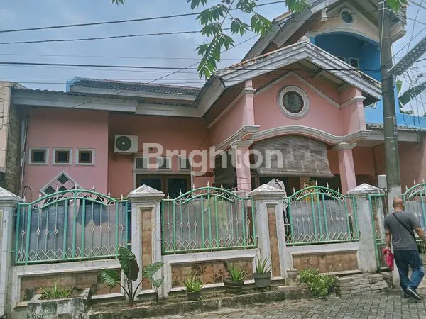image DIJUAL RUMAH CILEDUG LOKASI STRATEGIS HARGA DIBAWAJ NJOP (1)