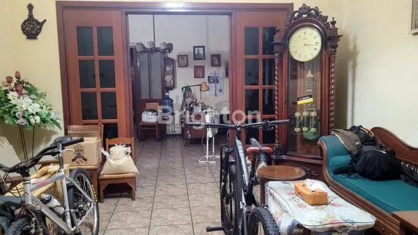 image RUMAH TENGAH KOTA SURABAYA DI TUMAPEL DEKAT RAYA DARMO (3)