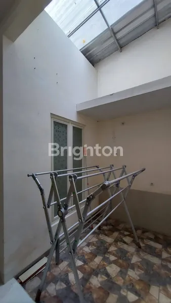 image RUMAH GRAHA SUKOLILO REGENCY, DKT PAKUWON CITY, ROW 2 MOBIL (6)