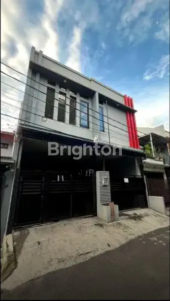 image RUMAH CANTIK MINIMALIS DEPAN TAMAN SIAP HUNI DI DUREN SAWIT (1)
