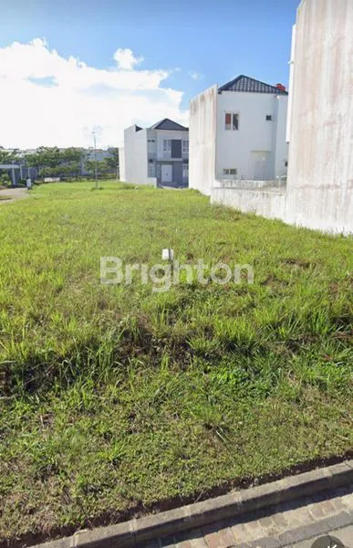 image TANAH ATAU KAVLING POSISI HOOK DIJUAL DI PERUMAHAN GRAND CITY (1)