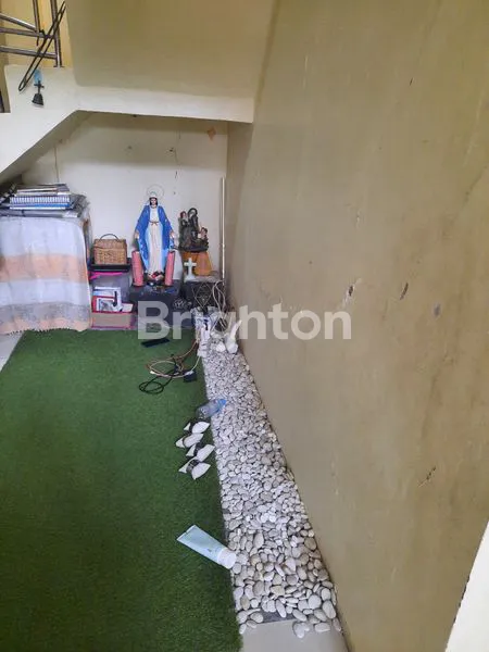 image RUMAH STRATEGIS DI KOMPLEKS PITARA VILLAGE DEPOK DEKAT STASIUN KRL DEPOK (8)