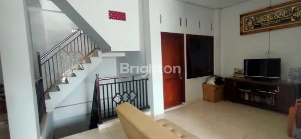 image RUMAH 3 LANTAI VIEW GUNUNG UNGARAN (2)