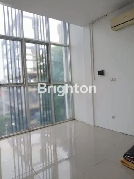 image RUKO KOMERSIAL 3 LT DI NOL JALAN RAYA BOGOWONTO COCOK DIGUNAKAN PERKANTORAN/USAHA/INVESTASI DEKAT DIPONEGORO, DARMO, DR.SOETOMO, INDRAGIRI (6)