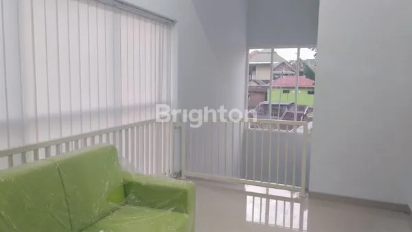 image RUMAH BERKONSEP DOWNSLOPE JALAN PULAU-PULAU MALANG KOTA (7)