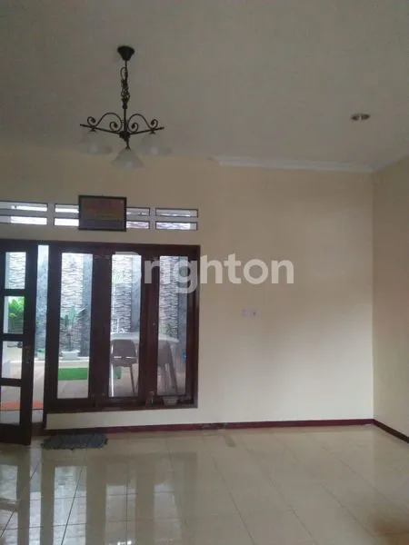 image RUMAH TAMAN DAYU PANDAAN PASURUAN JAWA TIMUR (4)