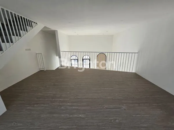 image RUMAH BARU CANTIK DI MERUYA UTARA (5)