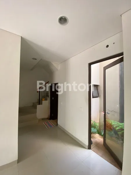 image RUMAH ASKARA @ VANYA PARK, BSD, DEKAT QBIG BSD, NYAMAN DAN SIAP HUNI (3)