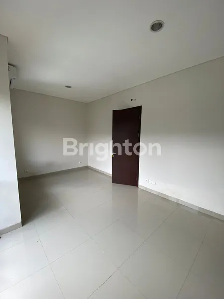 image RUMAH ASKARA @ VANYA PARK, BSD, DEKAT QBIG BSD, NYAMAN DAN SIAP HUNI (7)