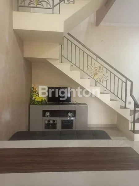 image RUMAH 2 LANTAI DIDALAM PERUMAHAN D'TJOLOMADOE FULL FURNISHED (5)