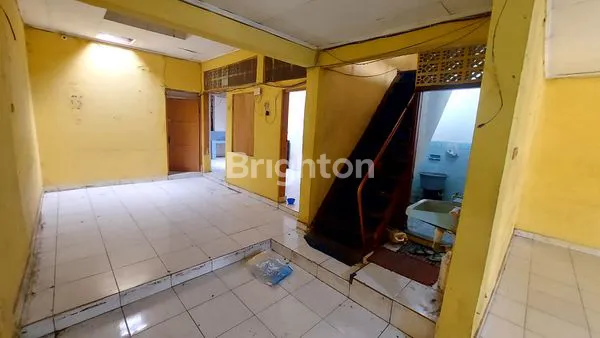 image DIJUAL RUMAH 2 LANTAI  DEKAT DENGAN KELURAHAN MALAKA SARI (3)
