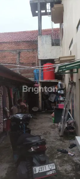 image DIJUAL 4 UNIT RUMAH KONTRAKKAN  CONDET JAKTIM (7)