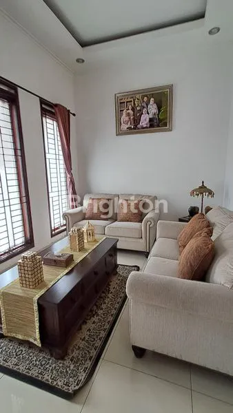 image RUMAH MEWAH PEMANDANGAN GUNUNG LOKASI  PEMDA CIBINONG (4)