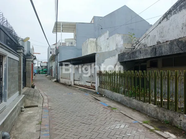 image RUMAH LEBO AGUNG PANDANSARI SURABAYA TIMUR  (2)