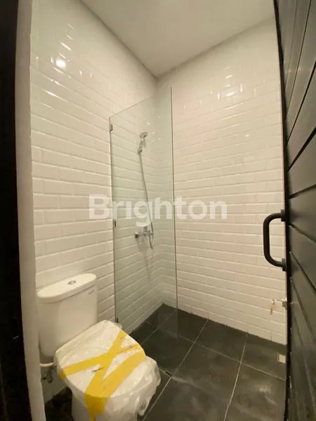 image RUMAH MEWAH NYAMAN & STRATEGIS (6)