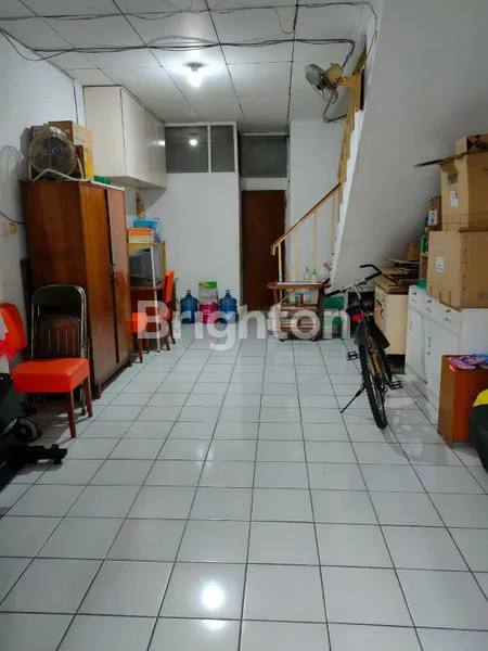 image RUMAH 3 1/2 LANTAI SIAP HUNI KARTINI (2)